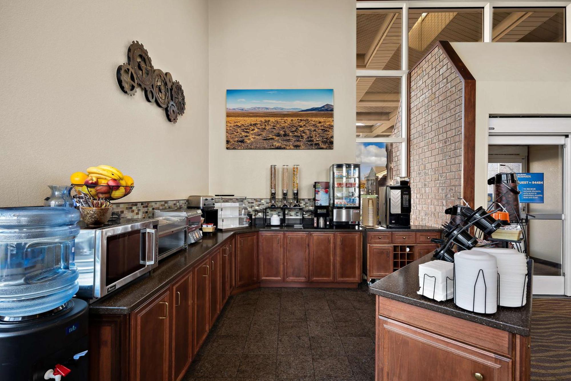 Best Western Plus Gold Country Inn Winnemucca Exterior photo
